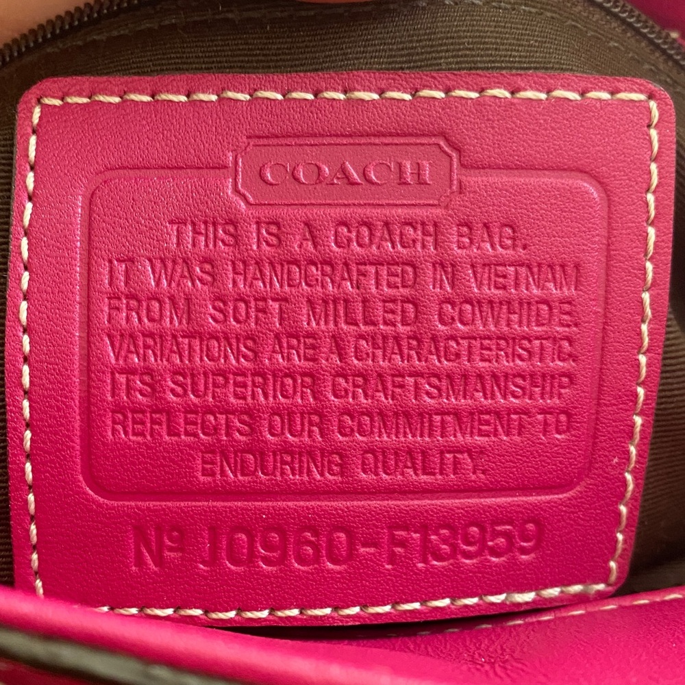 Coach Hampton Tote in Pink - Picture 3 of 5